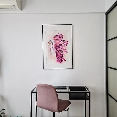 With Cinema & Work Space Apartment Bucharest