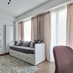 With Cinema & Work Space Apartman