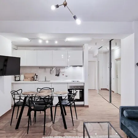 Apartament With Cinema & Work Space