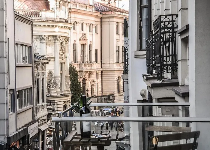 Lejlighed With Cinema & Work Space Bukarest