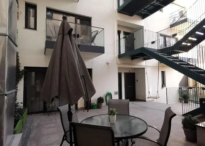 With Cinema & Work Space Apartman