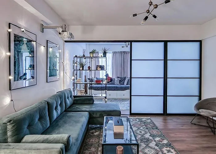 アパート With Cinema & Work Space ブカレスト