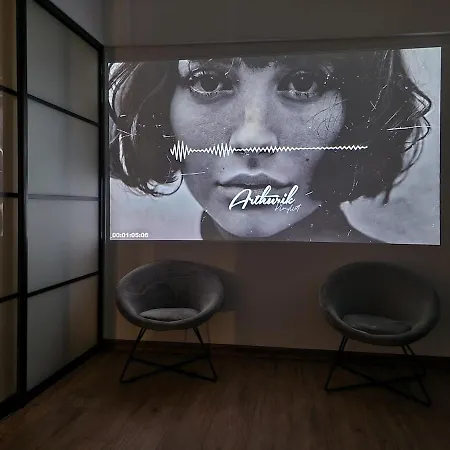 With Cinema & Work Space Apartamento Bucarest