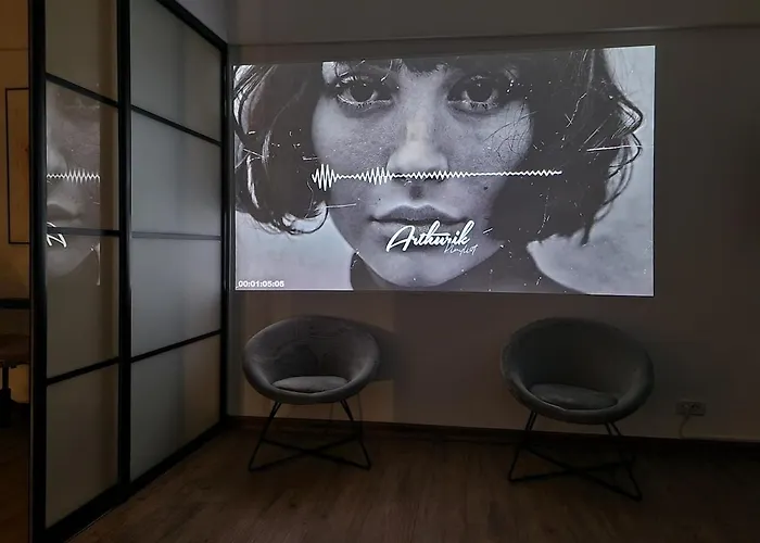 With Cinema & Work Space Apartamento Bucarest